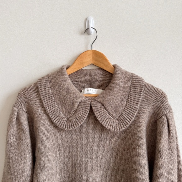 ASTR • Dashwood Collar Sweater in Taupe - Picture 4 of 12
